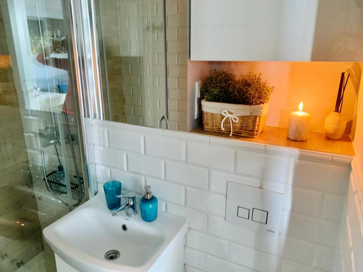Apartment Bright 14th Floor With Balcony & Views Warsaw