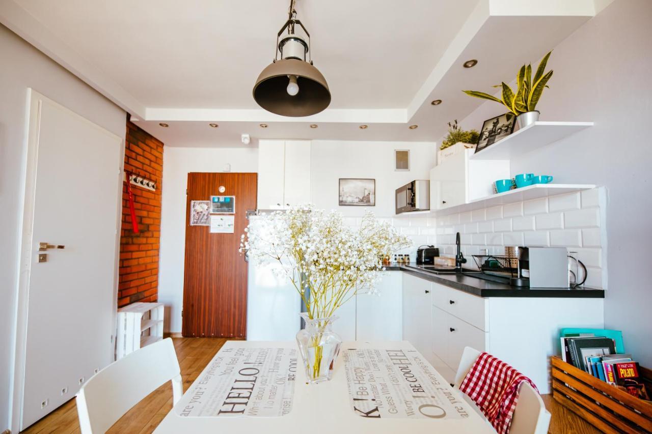 Bright 14th Floor With Balcony & Views Apartment Warsaw