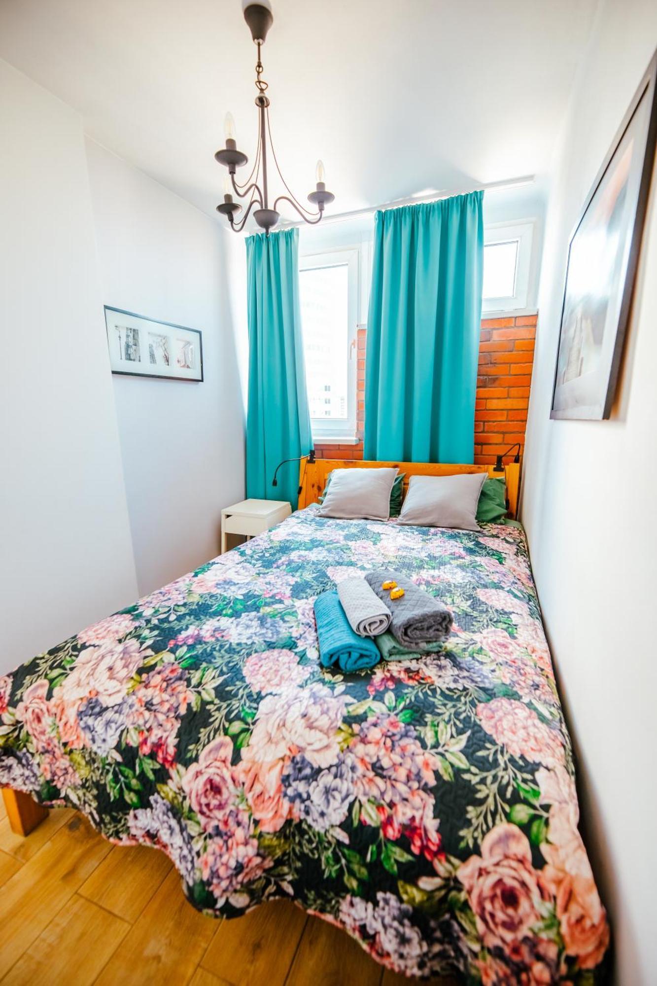 Apartment Bright 14th Floor With Balcony & Views Warsaw