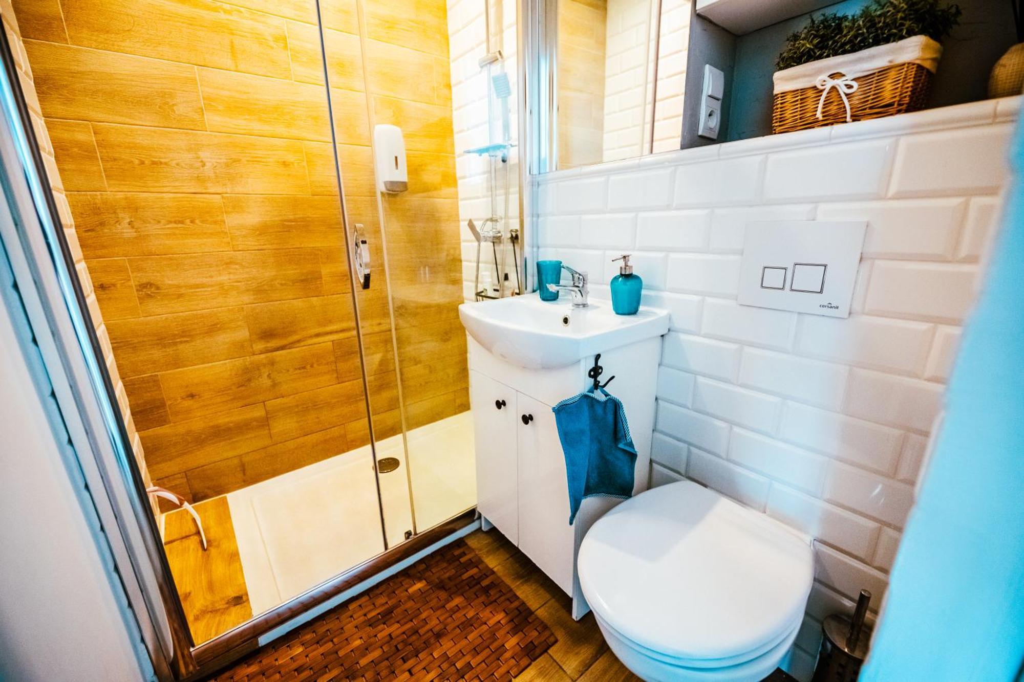 Апартаменти Bright 14th Floor With Balcony & Views *